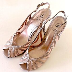 Adrianna Papell Women's Gold Slingback Heels